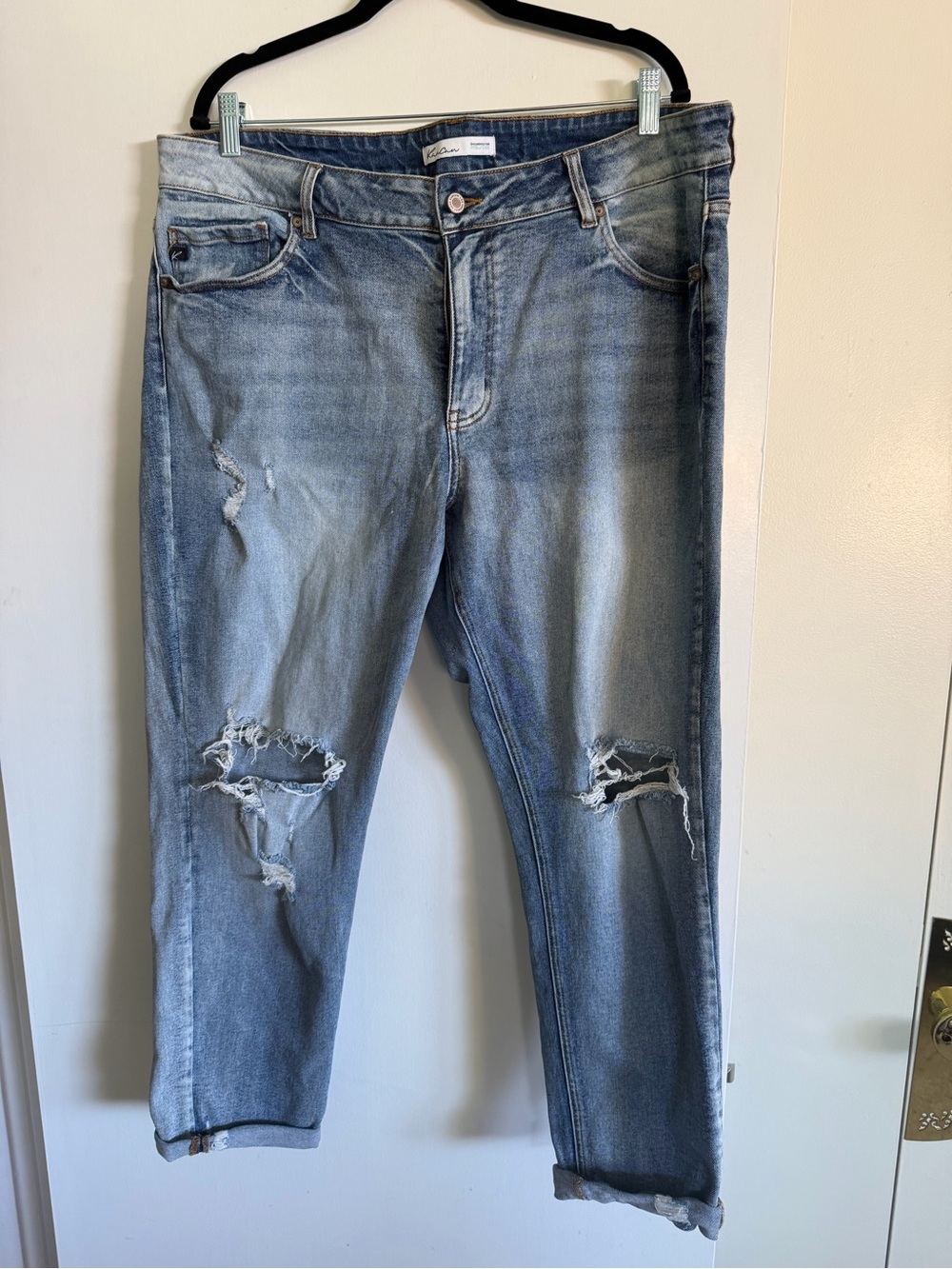 KanCan Light Blue Distressed Relaxed Women’s Jeans